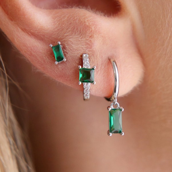 Sterling Silver Emerald Green CZ Huggie Hoop Earrings, Baguette Dainty Hoop Earrings, Stacking Earrings, Gemstone Earrings, Minimalist Hoops