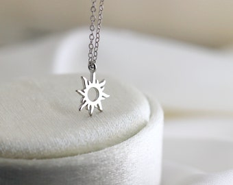 925 Sterling Silver Tiny Sun Necklace, Silver Sun Necklace, Sun Choker, Minimalist Sunshine Necklace, Dainty Sun Necklace, Boho Necklace