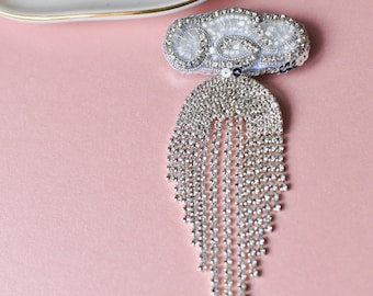 Rainy Cloud Perlen Brosche, handgemachter Schmuck, Handgemachte Brosche aus Strass, Wolke Silber Brosche, Wetter Pin, Cloud Pin, Regen Brosche