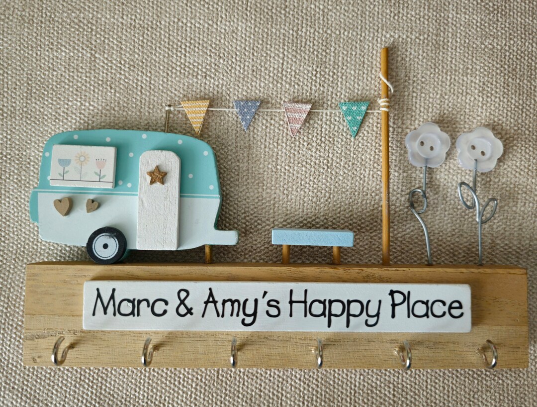 Caravan Key Rack Personalised Wooden Key Holder, Caravan and Bunting Cute Key Storage ...