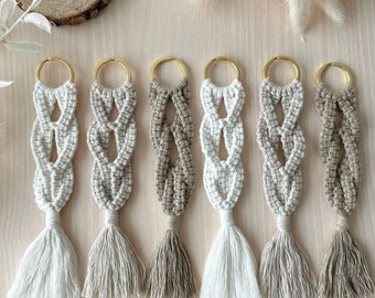 Macrame keychain