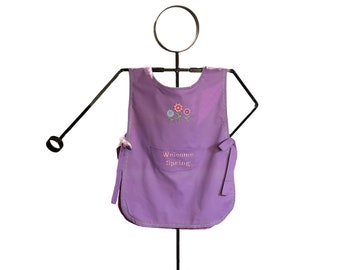 Apron Reversible Tabard Sty;e with Three Posies Applique design and embroidery