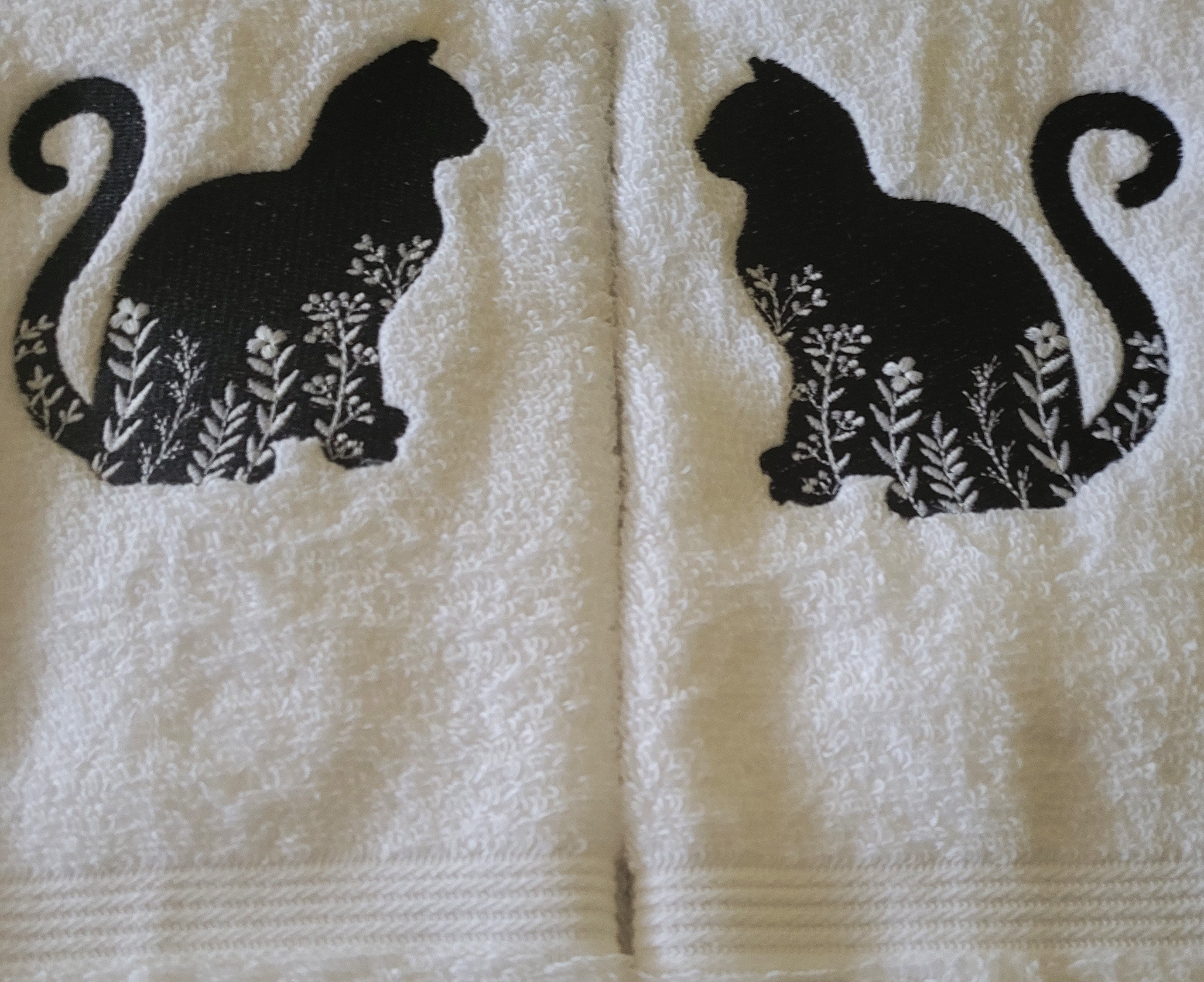 2 Set White Bath Hand Towels Casaba Embroidered Gray Cat Cute Fun 100%  Cotton