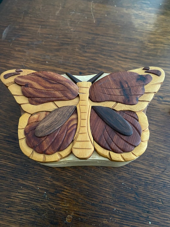 Carver Dan's  Butterfly Gift, Jewel, Stash Box ~ H