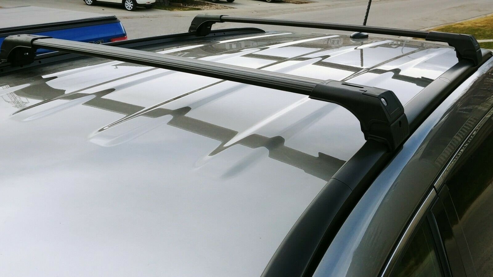 Black Roof Rack Cross Bars for Hyundai Tucson Hybrid N Line 2022