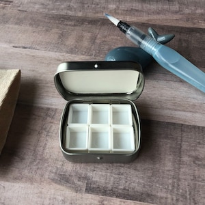 Mini Watercolor Palette Travel Tin: Empty with 6 Half Pans