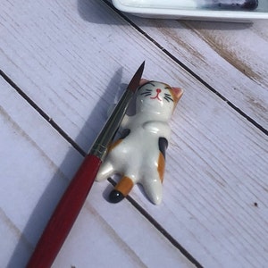 Cute Kitty Brush Rest, Kawaii Cat Ceramic Paint Brush Holder, Watercolor Accessory, Artist Gift, Free Shipping Orange/Black Laying