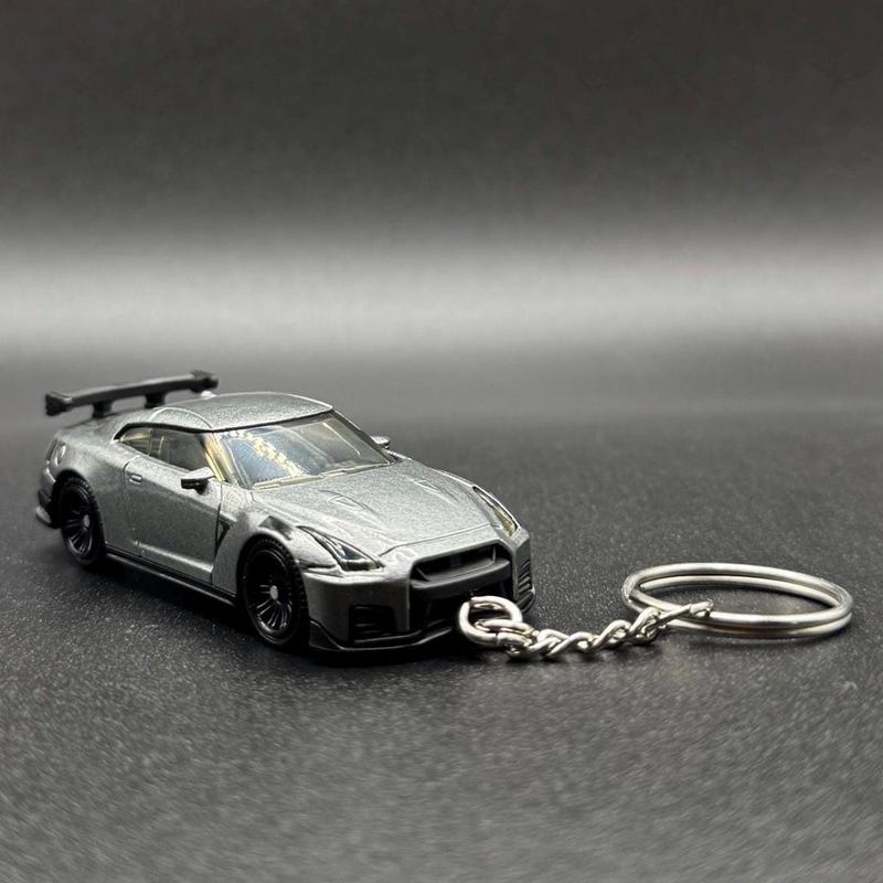 R33 Keys Gtr Logo Keychain - Etsy