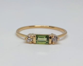 14k Gold Baguette Green Sapphire Ring with Diamond Accents
