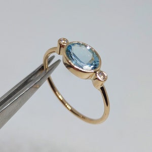 アクアマリン & ダイヤモンド リング、14K ゴールド アクアマリン リング、ユニークなゴールド リング、ダイヤモンド スタッカブル リング、ハンドメイド リング、3 月の誕生石リング ギフト。