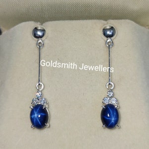 Oorbellen blauwe ster saffier, minimalistische oorbel, oorbellen blauwe ster, 925 sterlingzilver, oorbellen lindblauwe ster, jubileumcadeau.