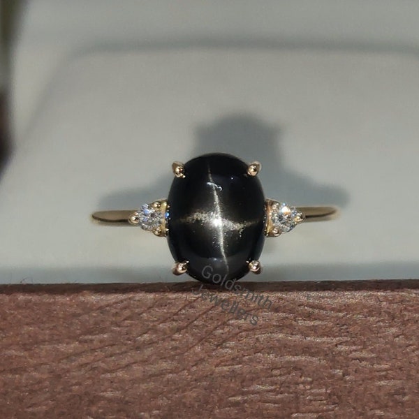 Vintage 14K Yellow Gold Black Star Diopside Ring, Diamond Accents