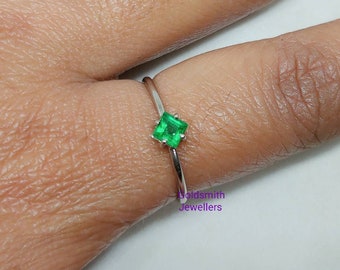 Dainty Emerald Gold Ring, Stackable Ring, Solid 14k White Gold Ring, Handmade Ring, May Birthstone Ring, Dainty Promise Ring, Gift for Girls