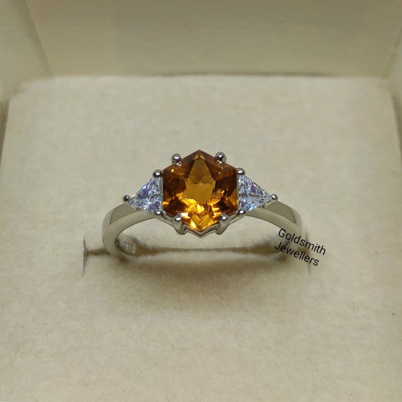 【vintage・archive】citrine ring silver925 Vintage Citrine Ring: 925 Sterling Silver, Hexagon & Trillion Cut