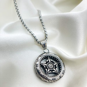 Herren Kette, Silber Edelstahl Reifen, Rad der Zeit Stern Halskette, römische Zahl Zeit Reifen Anhänger, doppelseitige Reifen Charm, Geschenk für Ihn