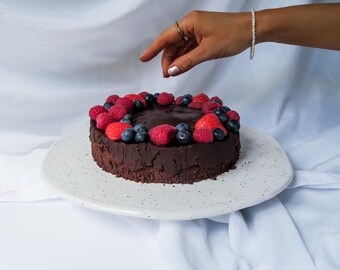 Cake or serving plate WHITE Spots 34 cm x 14.5 cm