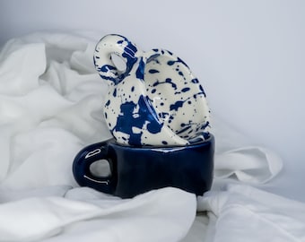 Tasse avec grosse anse, blanc bleu brillant, céramique en grès, tasse à thé, tasse à café, tasse à cappuccino