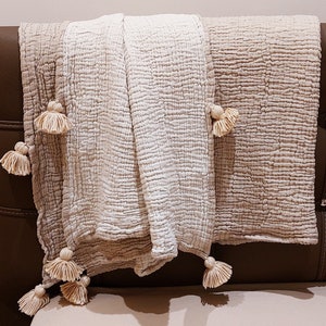 MAROC Pompom blanket タッセル付きベージュブランケット MAROC Pompom blanket タッセル付きベージュブランケット MAROC