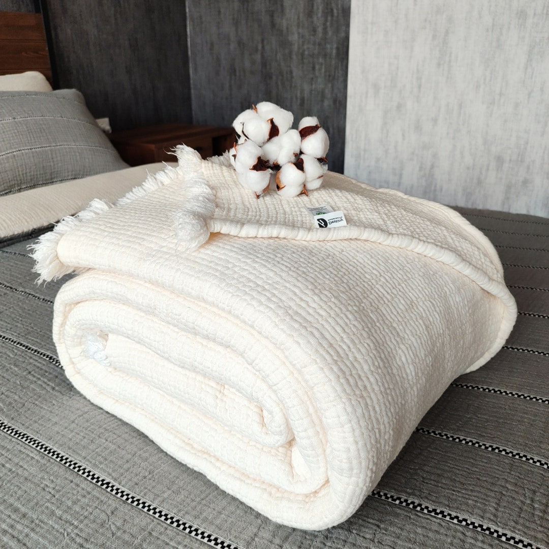 Gauze Quilted Blanket , Muslin Quilt Blanket, Organic Dual Color Quilt