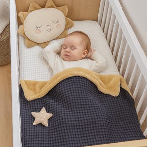 Waffle Cotton & Fleece Baby Blanket: Lightweight Cozy winter Blanket image 2
