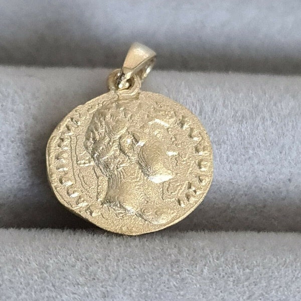 9ct Yellow Gold 17mm Satin Worn Roman Coin Pendant Gift Boxed 11mm NEW