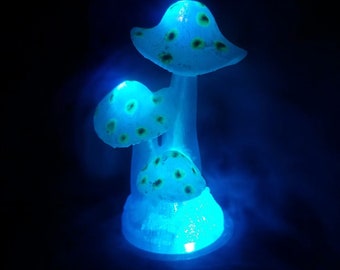 Magic Mushrooms Lamp (Color Shift Base / UV LED Tops)