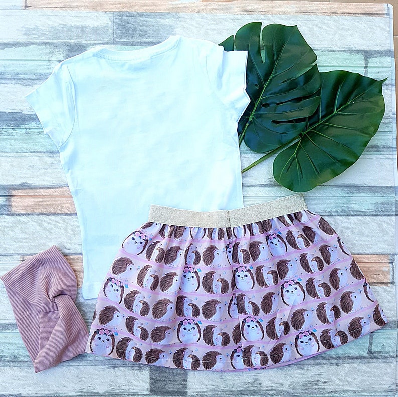 round neck t-shirt Girls cotton t-shirt and skirt set girls summer clothes. girls T-shirt and flared skirt gift hair bow
