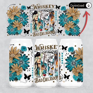 Può includere: Porta lattina bianco con la scritta "Whiskey Cowboys and Bad Decisions". Il design include un ritratto di donna, una chitarra e un cavallo, insieme a fiori turchesi e dorati e farfalle nere.