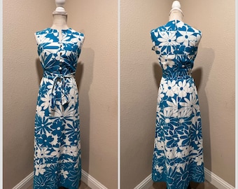 As is wounded small vintage 1960s 70s R&K originals sleeveless maxi dress blue and white floral sun dress daisies