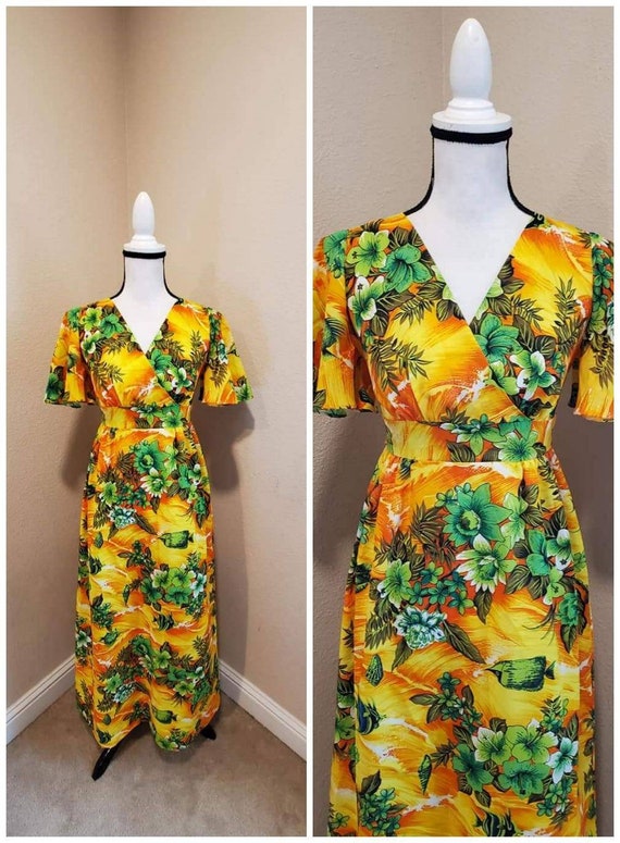 Vintage 70s novelty print Hawaiian maxi dress ang… - image 3