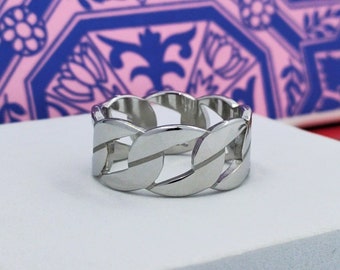 Silver Chunky Curb Chain Ring - Thick Silver Stainless Steel Ring, available in unisex, womens and mens ring sizes