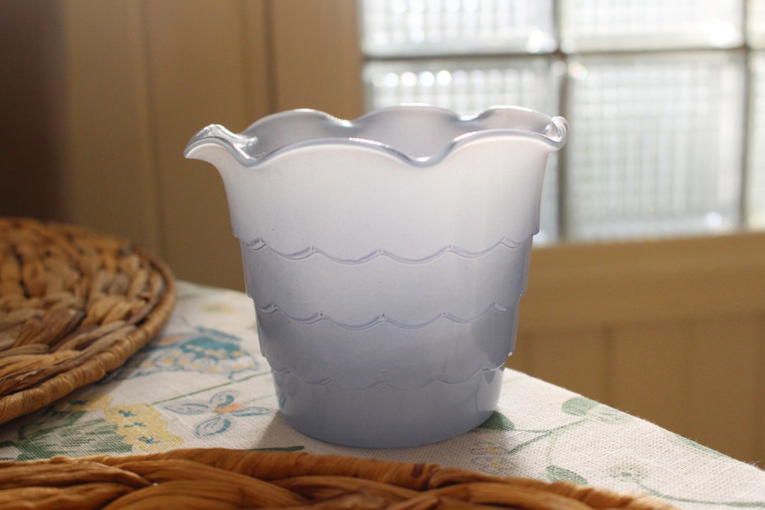 Scallop Ruffle Edge Vintage Baby Blue Scalloped Ruffle Edge Vase - Etsy