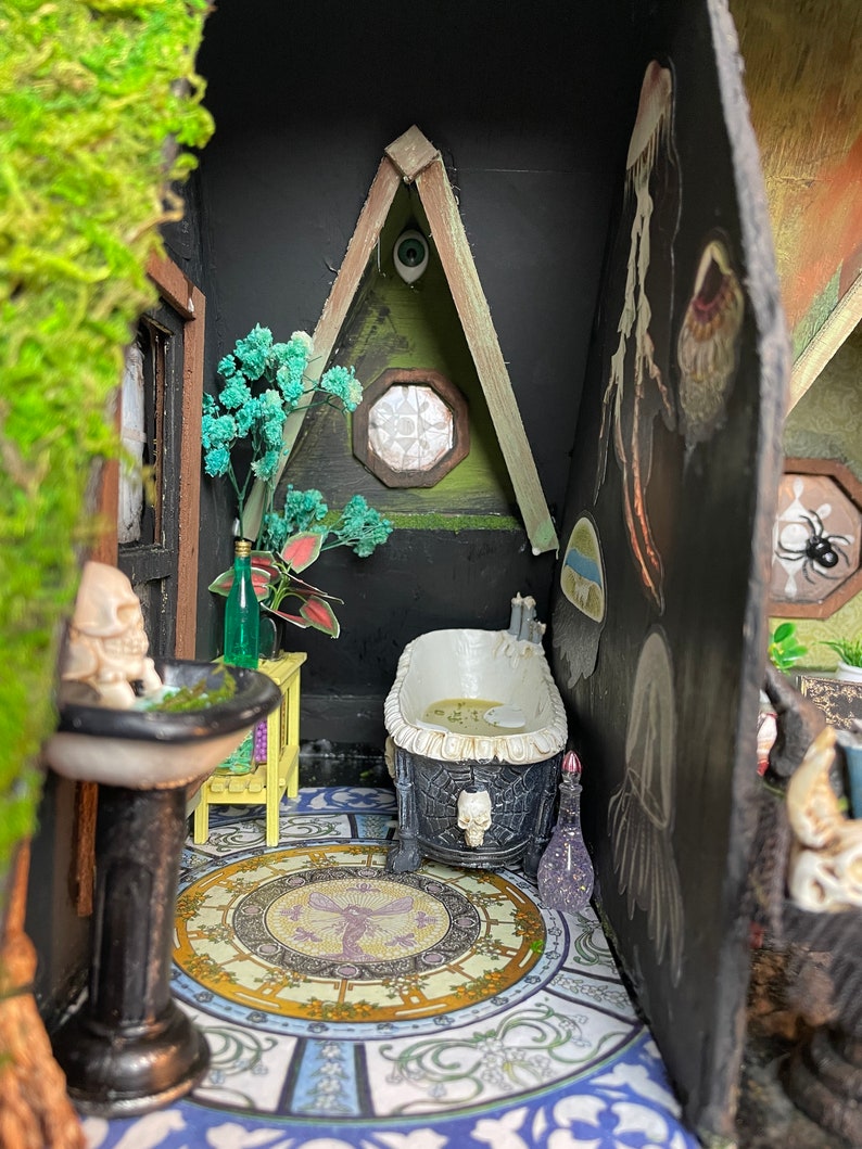Victorian Gothic Haunted Dollhouse Witch House, Handmade By Artist, FURNISHED 1:12 Halloween image 6