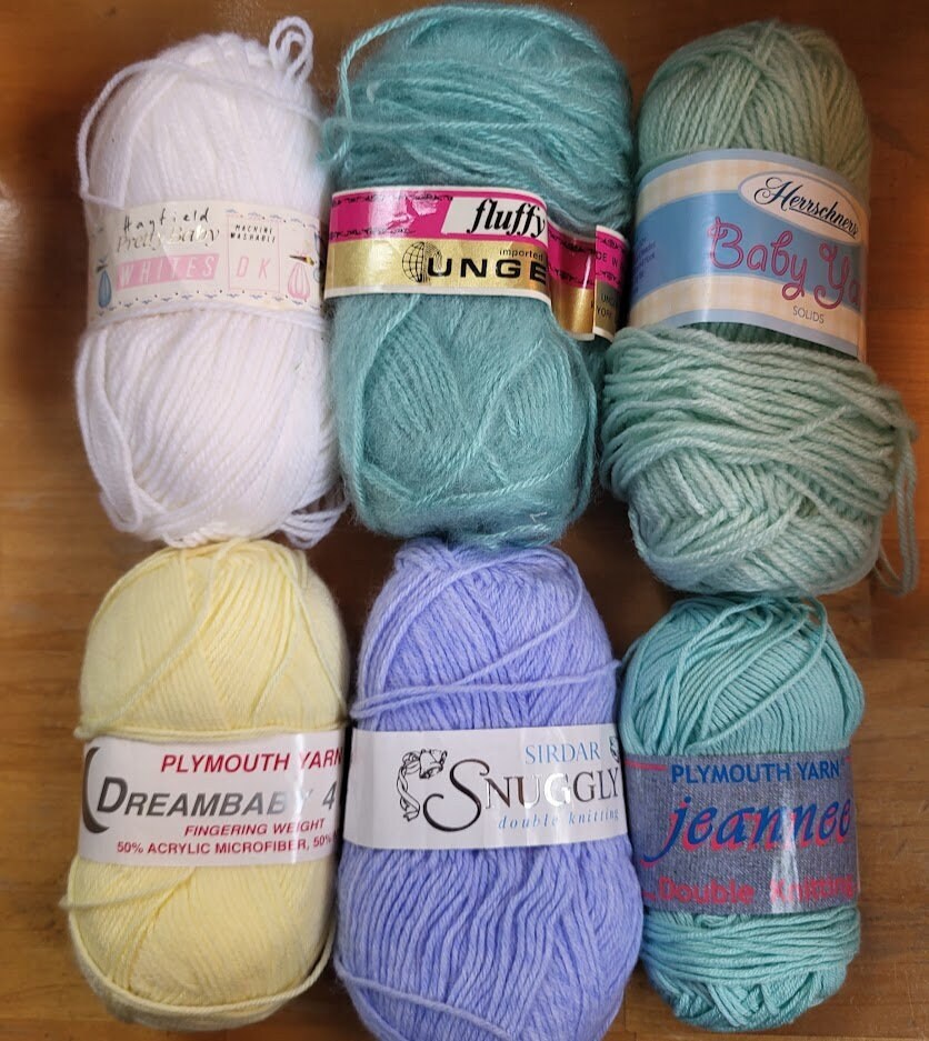 Yarn for sale in Barrington Hills, Illinois