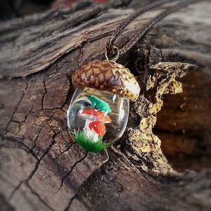 Acorn Mushroom Frog Terrarium Necklace, Goblincore Necklace with Moss and Mushroom Amulet, Oak Acorn Gift for nature lover, natural jewelry
