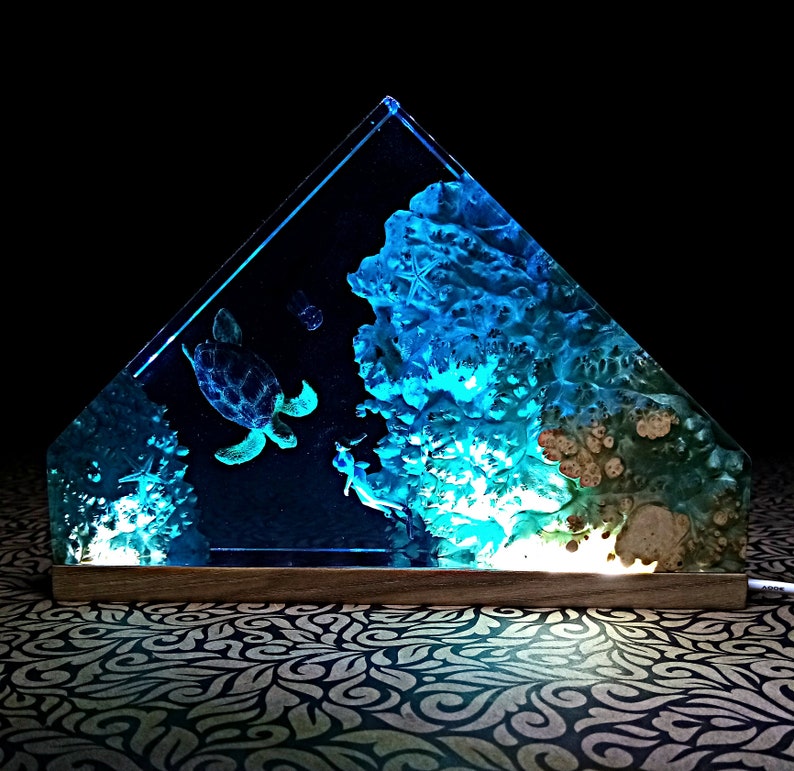 Sea turtle & Diver Epoxy Wood Night Light, Resin Light Lamp, Christmas gift image 7