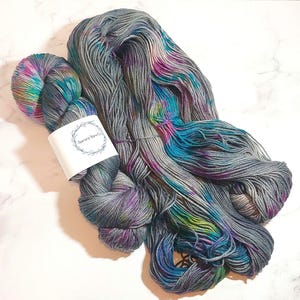 Hand dyed | Eternity | fingering weight yarn |merino and nylon | speckle yarn | sock yarn | gray yarn | speckle yarn | superwash | wool yarn