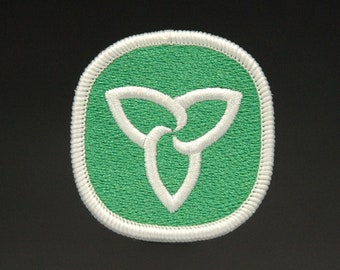 Iron on patch | Ontario Trillium | Backpack badge | Jacket emblem