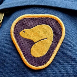 Parks Canada Inspired Embroidered Patch – Durable Iron-On Badge
