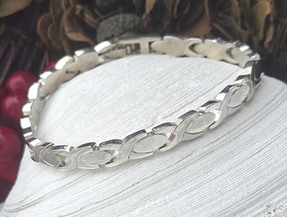 Vintage Solid Sterling Silver Chevron Link Bracel… - image 7