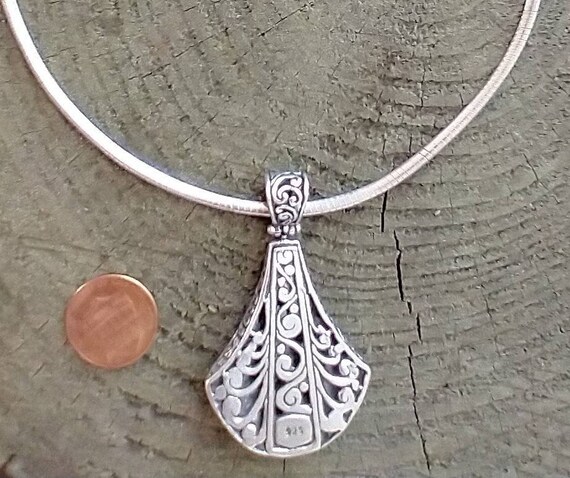 Sterling Silver Pendant Necklace, Vintage Intrica… - image 10