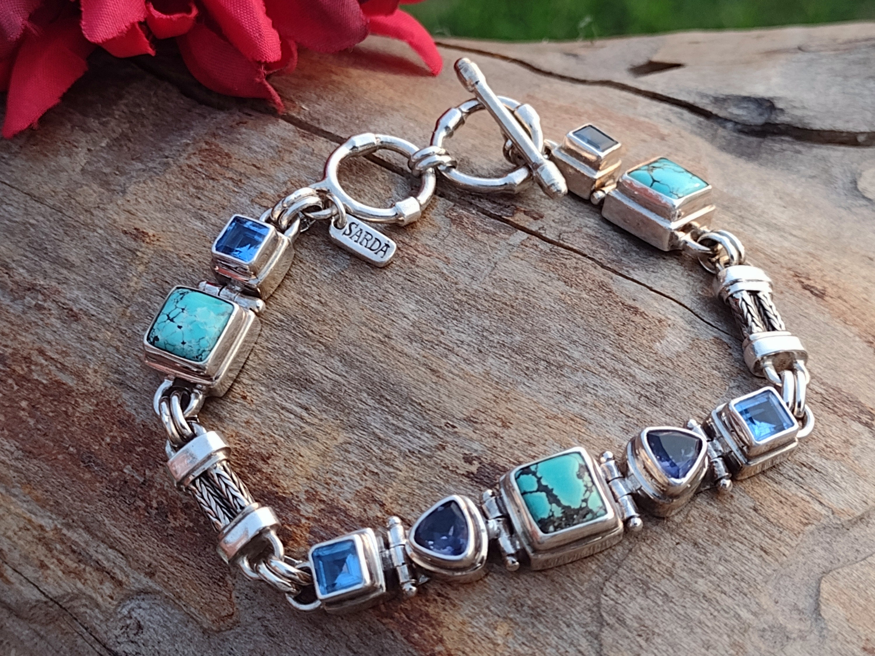 Sarda bracelet shop