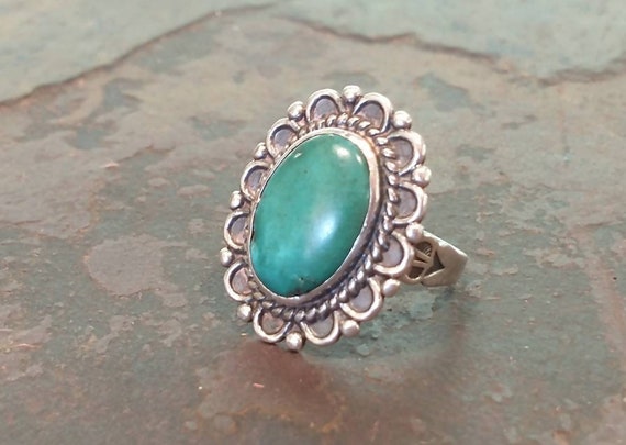 Vintage Green Stone Sterling Silver Ring, Artisan… - image 7