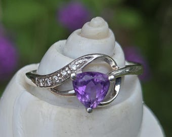 Vintage Sterling Silver Trillion Amethyst Ring with Diamond Accents, Size 9