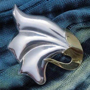 Taxco Flower Brooch, Stunning Sterling Silver with Brass Accent, Vintage Taxco Sterling Flower Pin, Great Lapel Pin