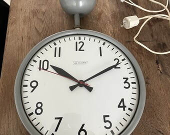 メルボン Nisshin 日新時計工業 master 400 DAY Nisshin 日新時計工業 master 400 DAY CLOCK - メルカリ