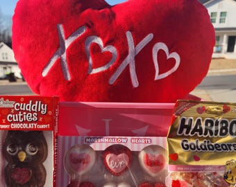 Cesta de regalo para el día de San Valentín