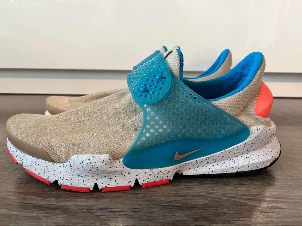 sock dart shoes