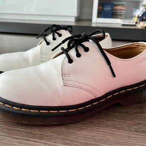 Dr martens clearance 146 black border