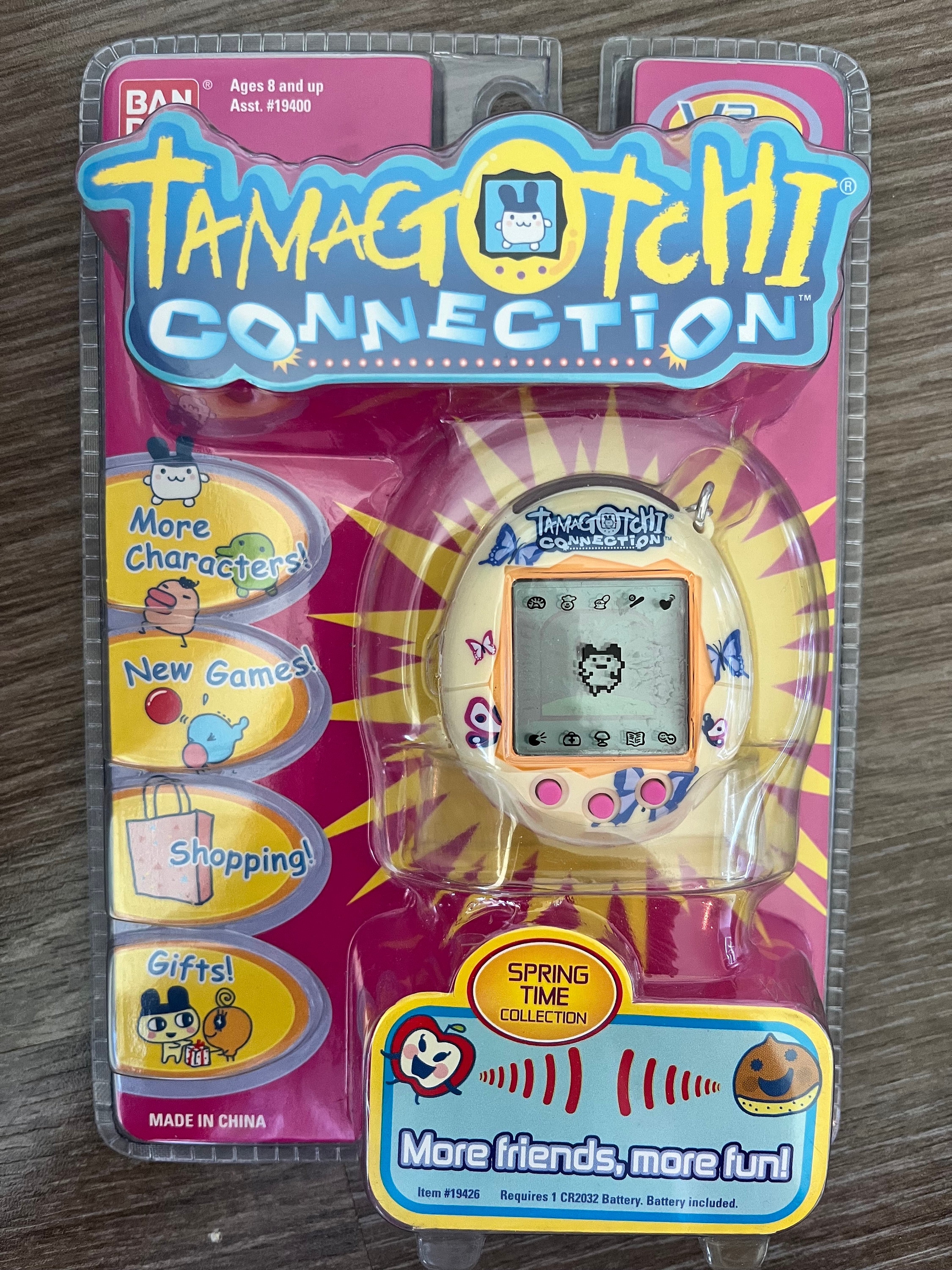 Tamagotchi Connection V2 Spring Time Bandai Ultra Rare